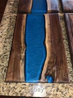 Flowing River Cutting Board 18x12 inch Cedar & Blue Resin w/Juice Grooves 