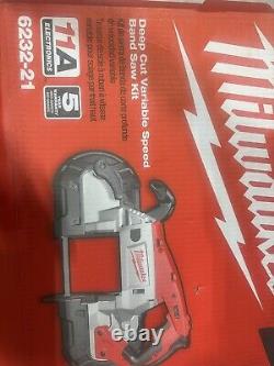 MILWAUKEE 6232-21, 11AMP Scie à ruban à vitesse variable de coupe profonde, ensemble neuf