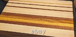 Planche à découper en bois exotique fabriquée à la main