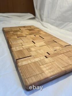 Planche à découper en bois faite main