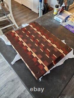 Planche à découper en bois massif de NOYER/PADAUK/MAKORE/ÉRABLE en bout de grain