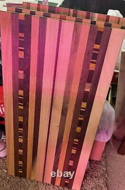 Planche de coupe en bois dur mélangé fait à la main, 3 pièces, longueur de 23 pouces, largeur de 11 1/2 pouces, épaisseur de 1 pouce.