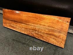 Qualité d'exposition Hawaiian Curly Koa Billet Bois 18.5 x (7.5 à 5.5) x 1.125