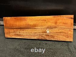 Qualité d'exposition Hawaiian Curly Koa Billet Bois 18.5 x (7.5 à 5.5) x 1.125