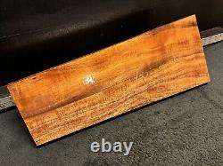 Qualité d'exposition Hawaiian Curly Koa Billet Bois 18.5 x (7.5 à 5.5) x 1.125