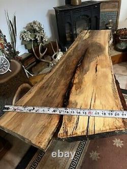 Tranche de noyer à bord brut en direct/ Plateau de table DIY en bois échauffé - RABOTÉ - Bois coupé en fourche - 92p - J&R