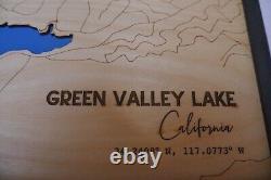 Une forêt unique : Carte en bois découpée au laser de GREEN VALLEY LAKE CALIFORNIE
